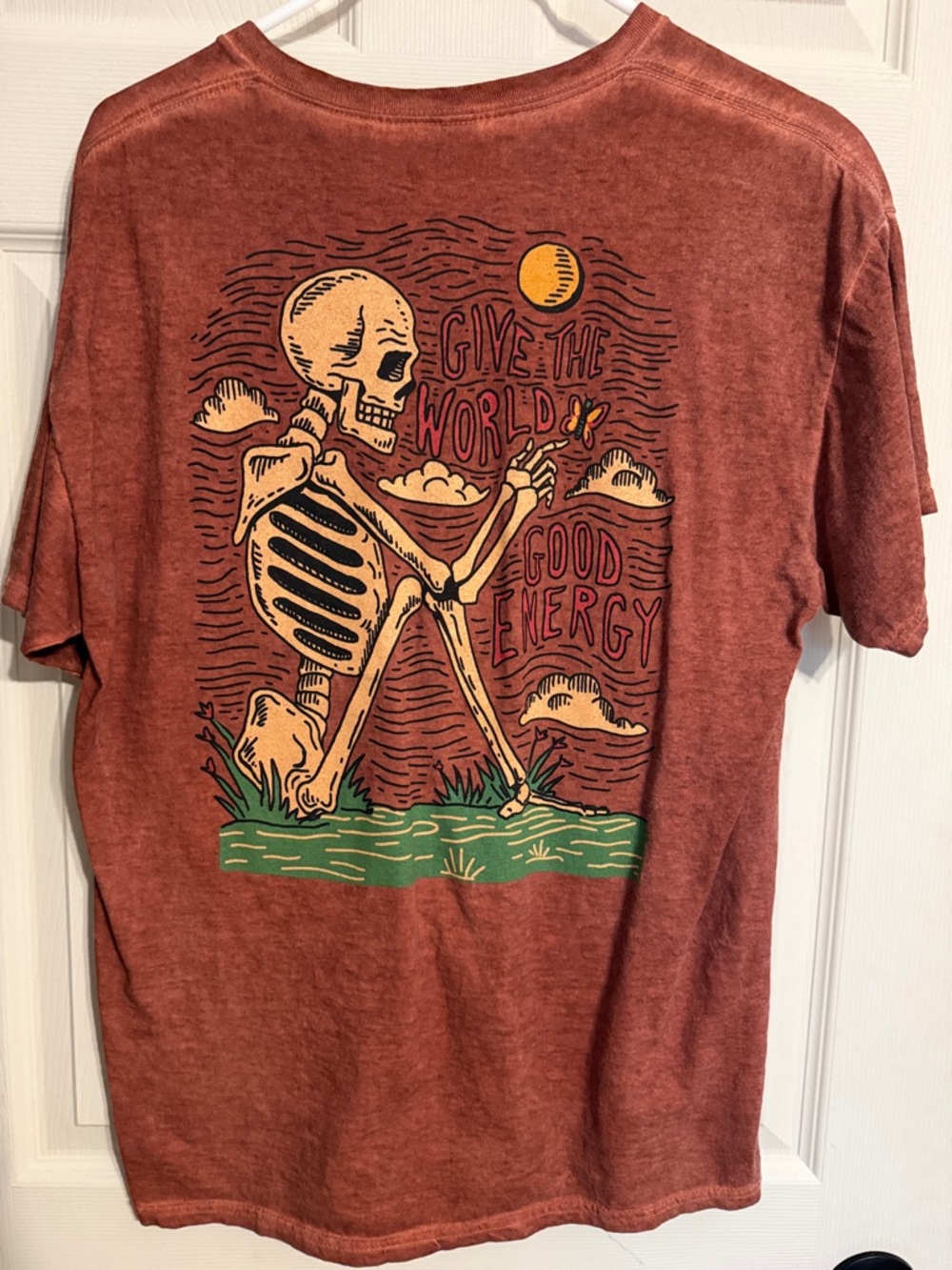 Give The World Good Energy Rust Graphic Tee - Picture 2 of 3